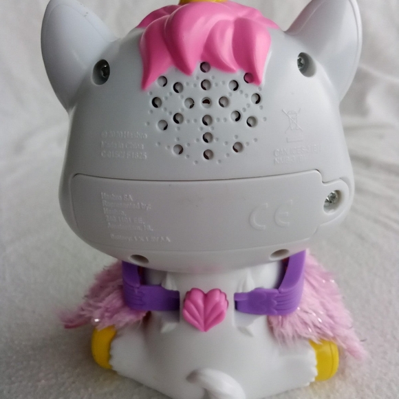 FurReal Friends Ariana The Unicorn - Picture 3 of 8